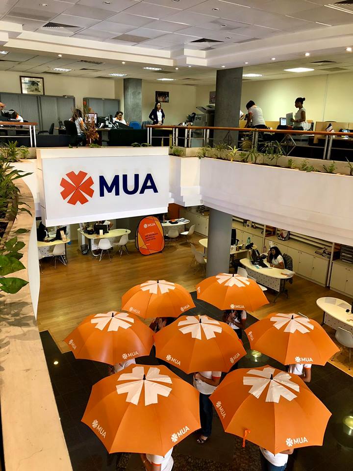 mua launch